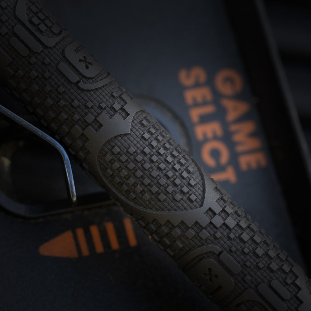 Titanium TechLiner Grid Pen -- Inverse Robot Heart (Black TRD)