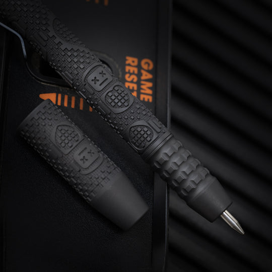 Titanium TechLiner Grid Pen -- Inverse Robot Heart (Black TRD)