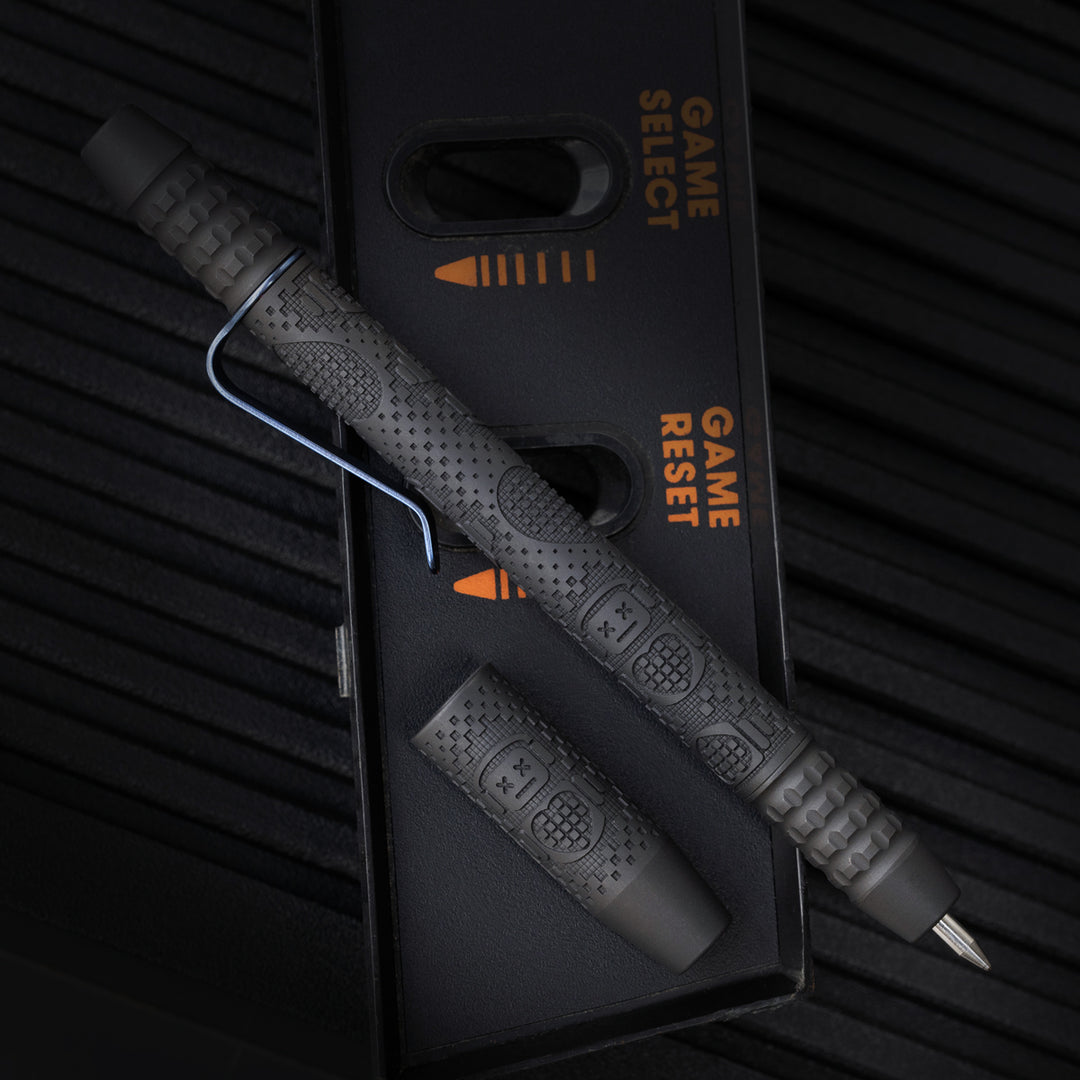 Titanium TechLiner Grid Pen -- Robot Heart (Black TRD)