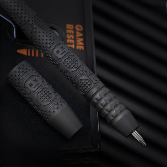 Titanium TechLiner Grid Pen -- Robot Heart (Black TRD)