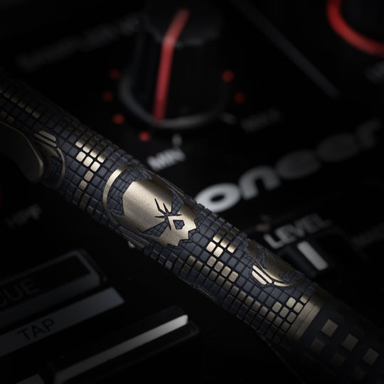 Titanium TechLiner Grid Pen -- Ladetta (FallOut TRD / Bronze Ano)