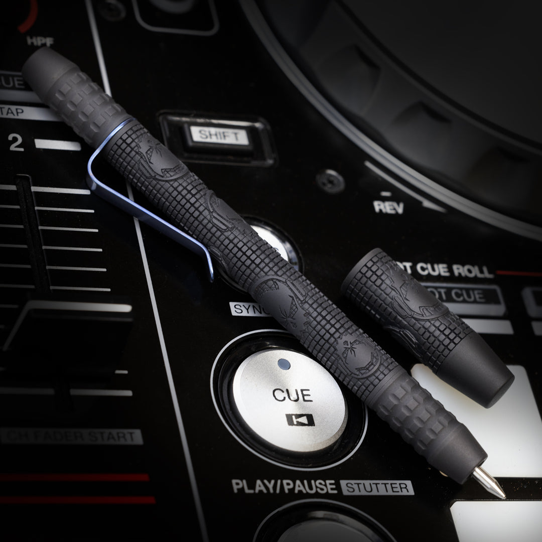 Titanium TechLiner Grid Pen -- Ladetta (Black TRD)