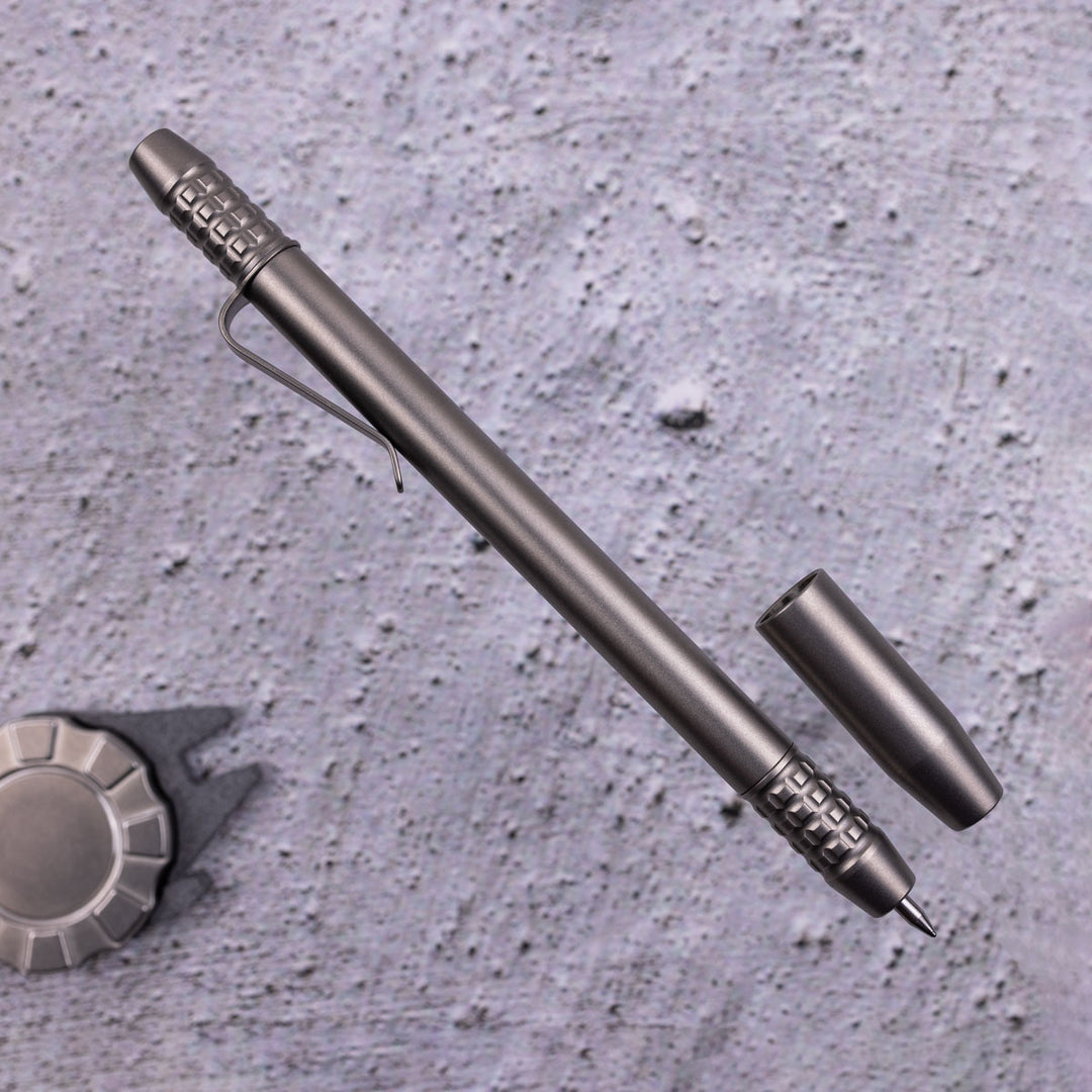Titanium TechLiner Grid Pen -- (Space Gray)