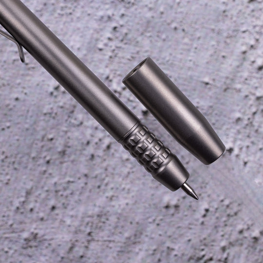 Titanium TechLiner Grid Pen -- (Space Gray)