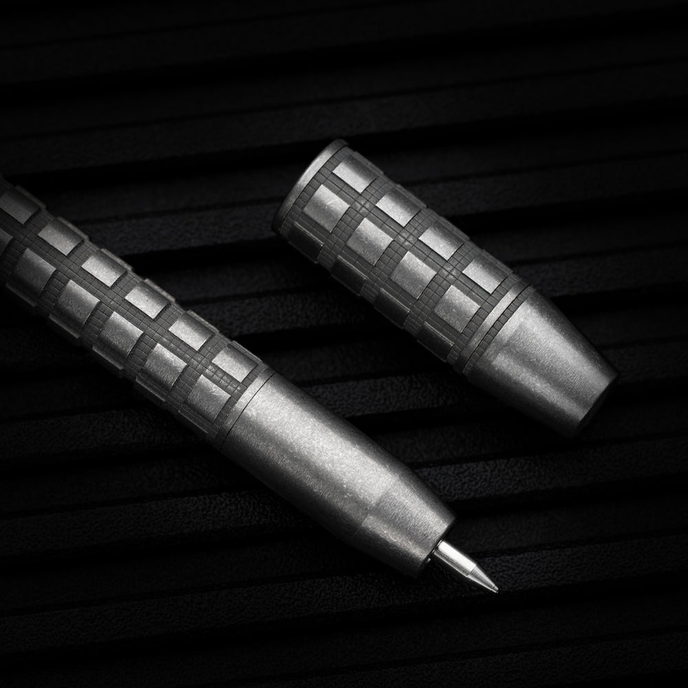 Titanium TechLiner Aero Pen -- 8-Bit Lattice LE (Tumbled)